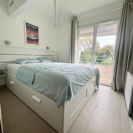 Duplex T3 Boulouris Pieds Dans L Eau Apartment Saint-Raphael  Bagian luar foto