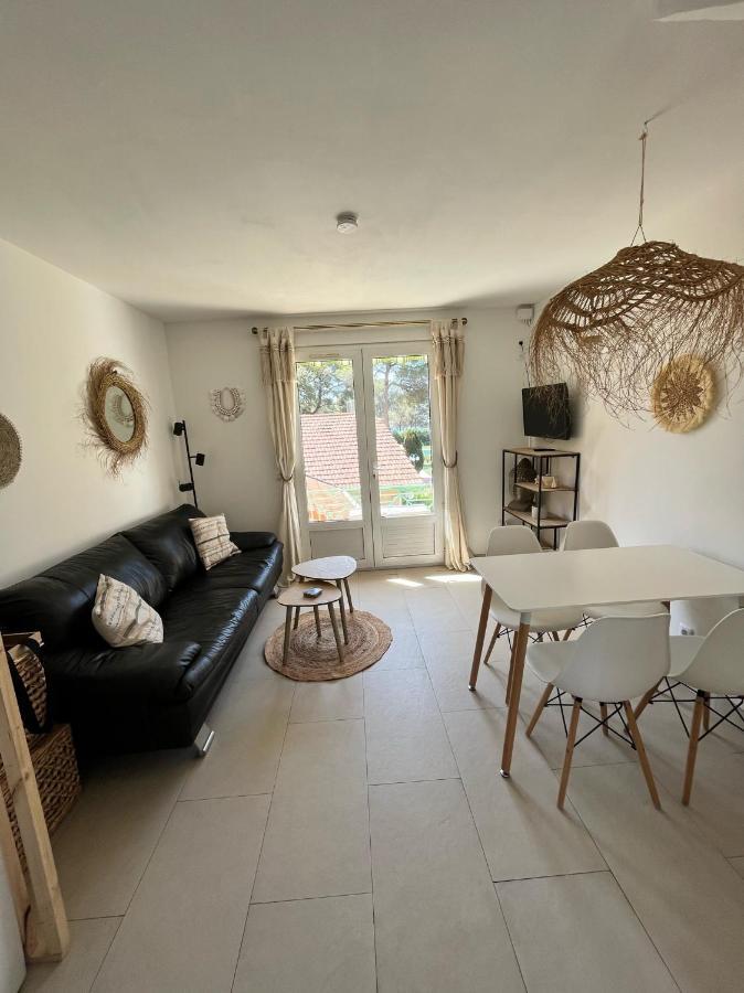 Duplex T3 Boulouris Pieds Dans L Eau Apartment Saint-Raphael  Bagian luar foto